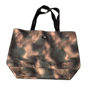 NWT PINK zippered tote bag